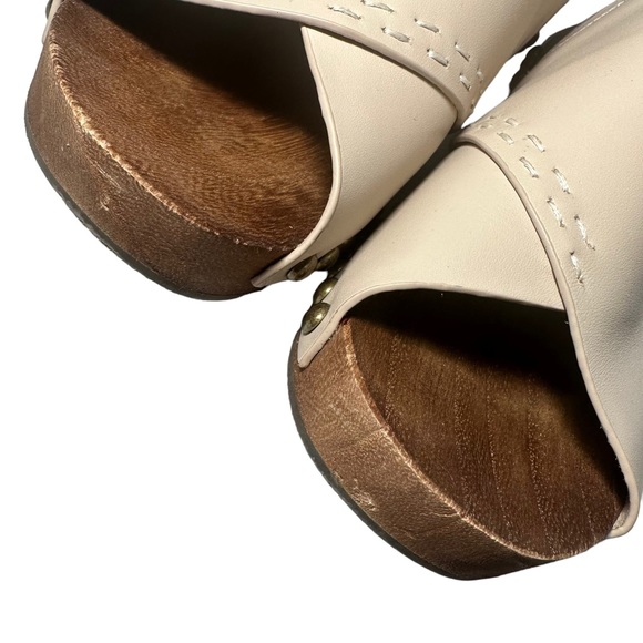 Kelsi Dagger Clogs 7 Sand Studded Nailhead-Trim Leather Mule - Picture 6 of 10